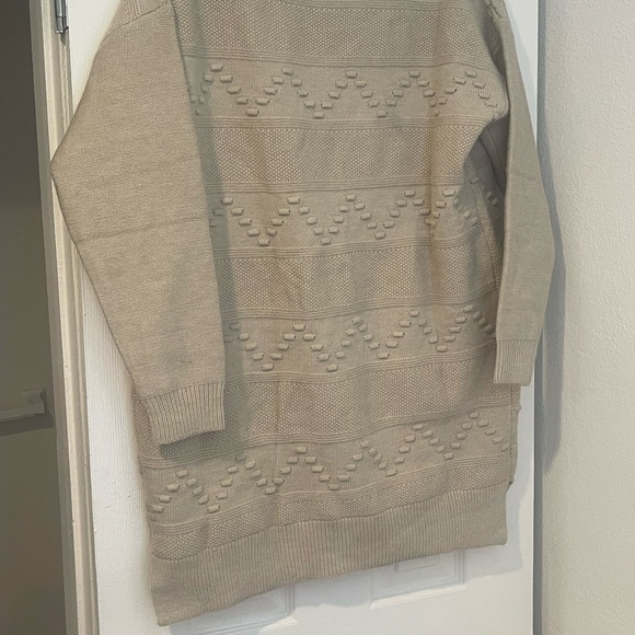 Benaar LA - Tan Cardigan - Picture 4 of 6